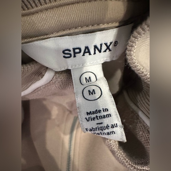 SET! Spanx Matching Set - Picture 10 of 10